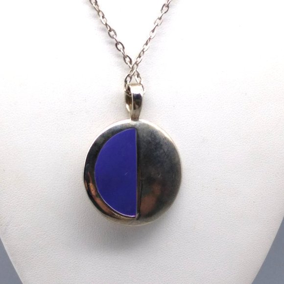 Vintage Reversible Circle Pendant Necklace, Silver Tone on Chain - Picture 4 of 5